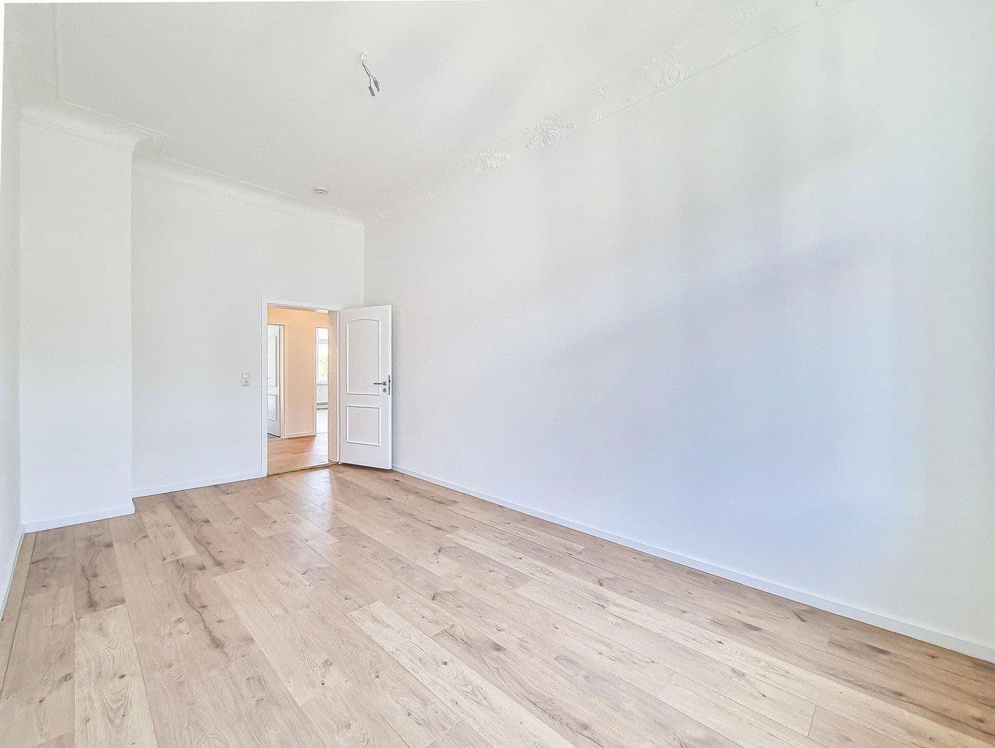 Predaj bytu 4-izbový 119 m², Perthestraße 12, Leipzig, Sasko Predaj bytu 4-izbový 119 m², Perthestraße 12, Leipzig, Sasko