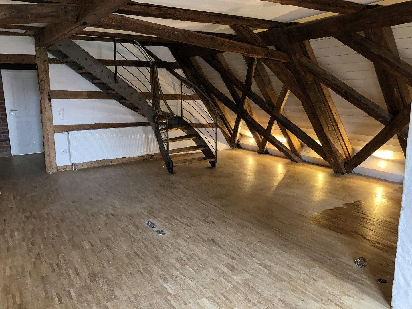 Predaj domu 338 m², pozemok 300 m², Bahnhofstraße 20, Hallstadt, Bavorsko Predaj domu 338 m², pozemok 300 m², Bahnhofstraße 20, Hallstadt, Bavorsko