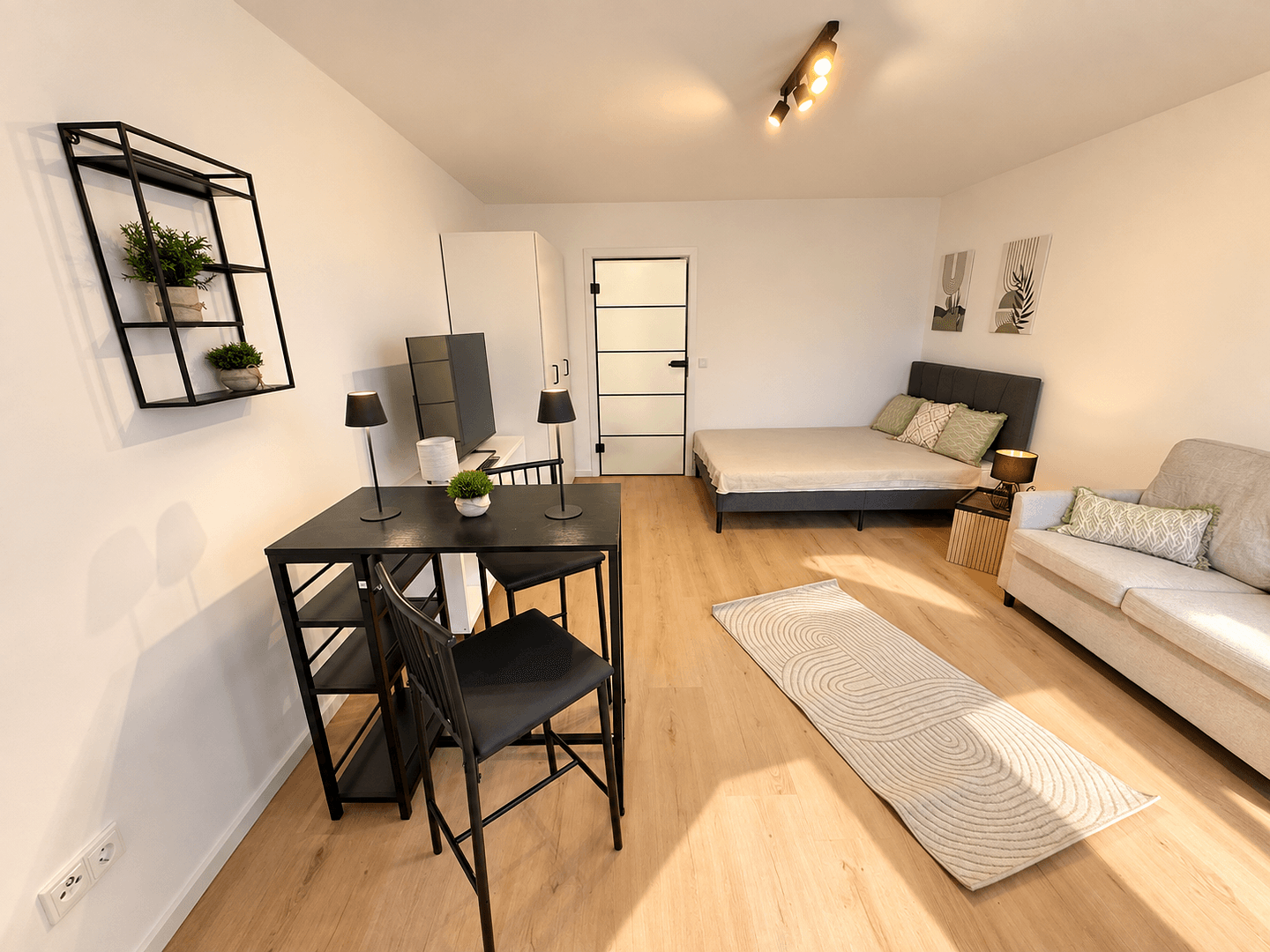 Prenájom bytu 1-izbový 30 m², München, Bavorsko Prenájom bytu 1-izbový 30 m², München, Bavorsko