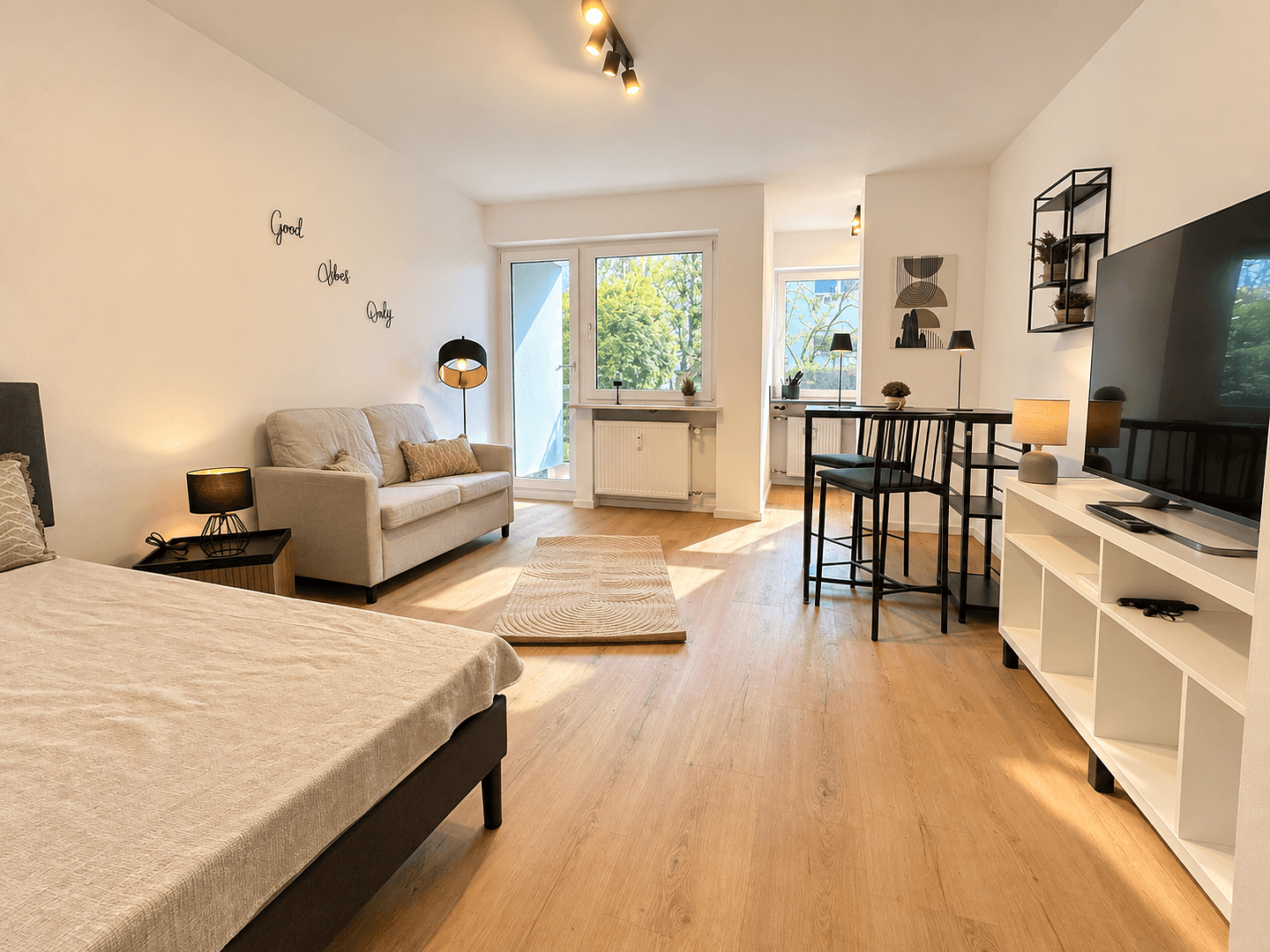 Prenájom bytu 1-izbový 30 m², München, Bavorsko Prenájom bytu 1-izbový 30 m², München, Bavorsko