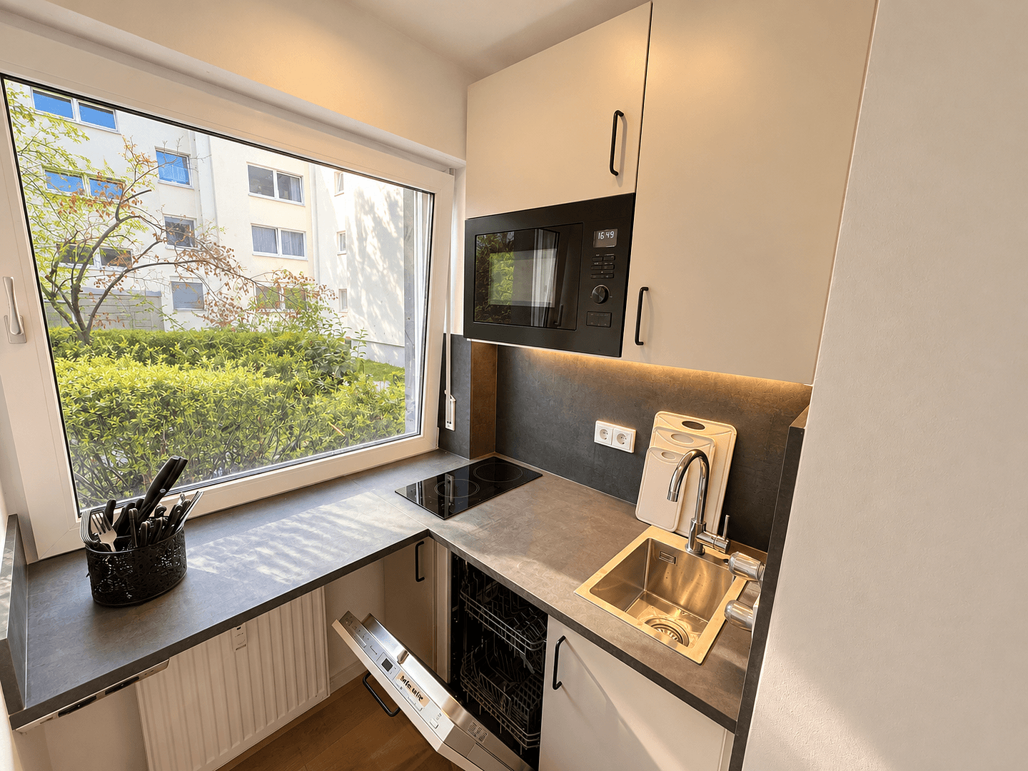 Prenájom bytu 1-izbový 30 m², München, Bavorsko Prenájom bytu 1-izbový 30 m², München, Bavorsko