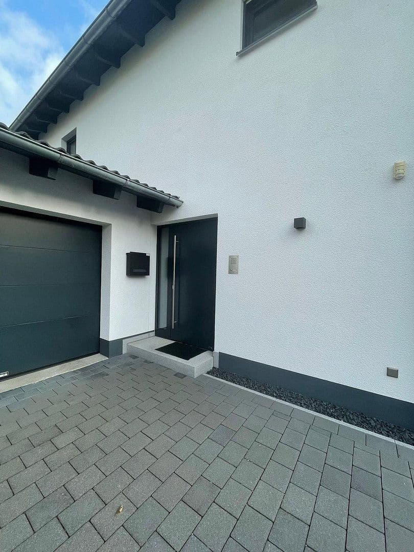 Predaj domu 156 m², pozemok 614 m², Hohenthann, Bavorsko Predaj domu 156 m², pozemok 614 m², Hohenthann, Bavorsko