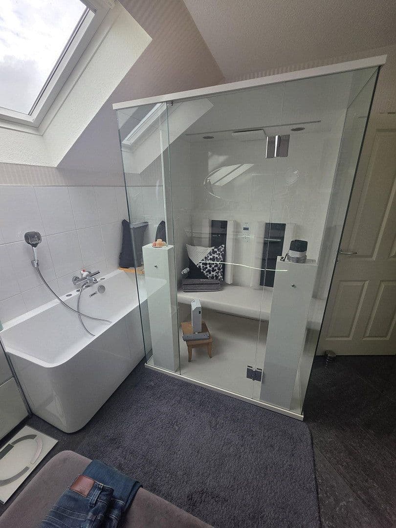 Predaj domu 204 m², pozemok 1.000 m², Husum, Šlezvicko-Holštajnsko Predaj domu 204 m², pozemok 1.000 m², Husum, Šlezvicko-Holštajnsko