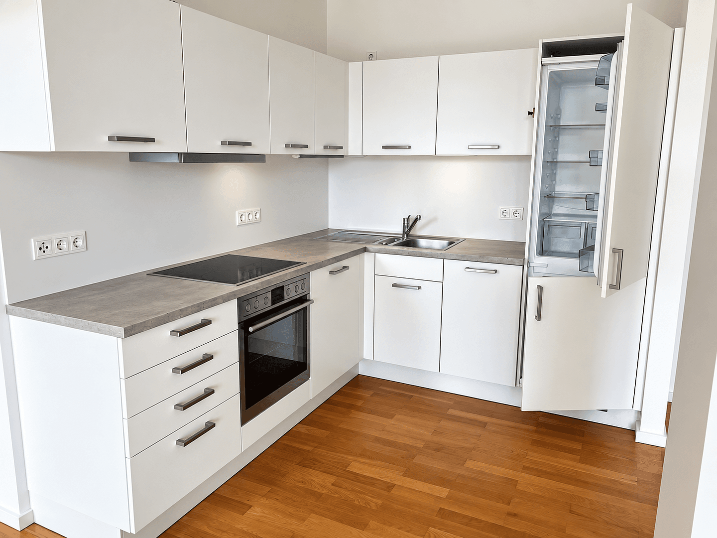 Prenájom bytu 2-izbový 60 m², Platz des 4.Juli Nr. 12, Berlin, Berlín Prenájom bytu 2-izbový 60 m², Platz des 4.Juli Nr. 12, Berlin, Berlín