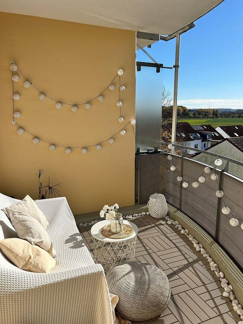 Prenájom bytu 2-izbový 68 m², Sindelfingen, Bádensko-Wurttembersko Prenájom bytu 2-izbový 68 m², Sindelfingen, Bádensko-Wurttembersko