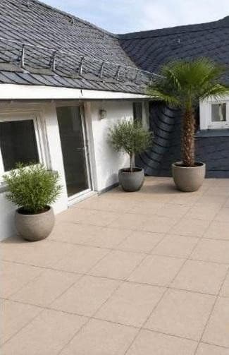 Prenájom bytu 2-izbový 80 m², Usingen, Hesensko Prenájom bytu 2-izbový 80 m², Usingen, Hesensko