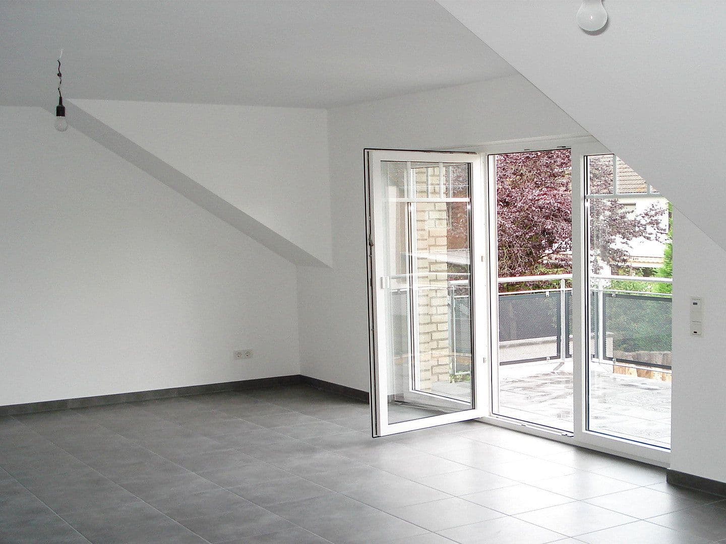 Prenájom bytu 2-izbový 70 m², Kerpen, Severné Porýnie - Westfálsko Prenájom bytu 2-izbový 70 m², Kerpen, Severné Porýnie - Westfálsko