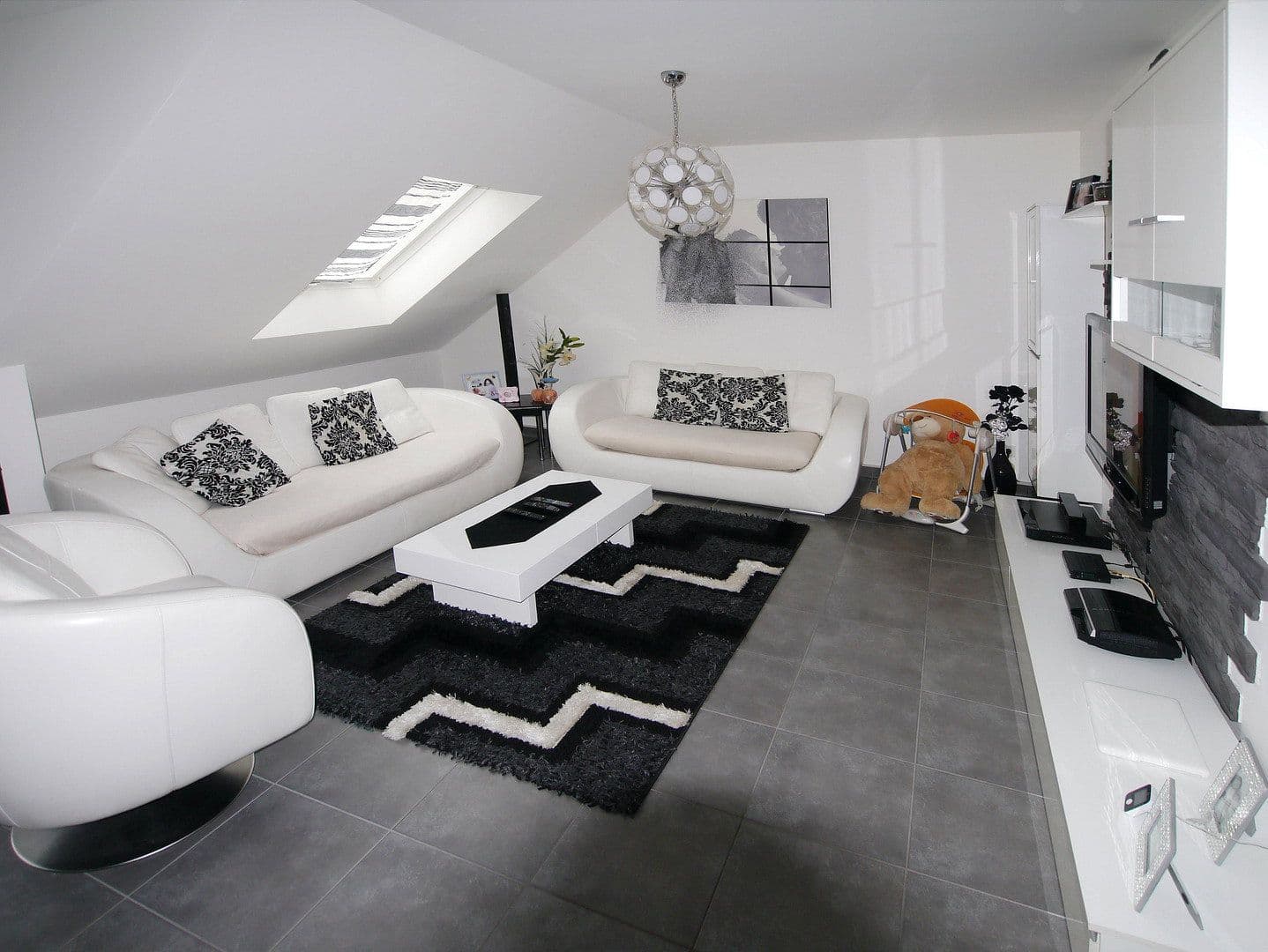 Prenájom bytu 2-izbový 70 m², Kerpen, Severné Porýnie - Westfálsko Prenájom bytu 2-izbový 70 m², Kerpen, Severné Porýnie - Westfálsko