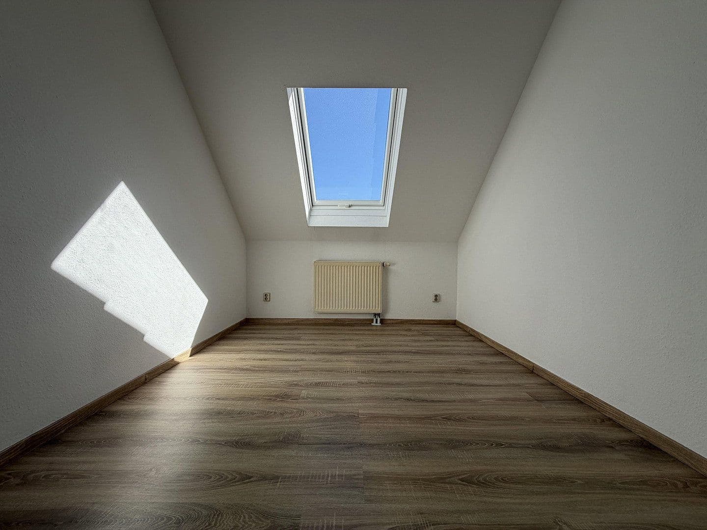 Prenájom bytu 3-izbový 70 m², Feldstr. 1c, Gerstungen, Durínsko Prenájom bytu 3-izbový 70 m², Feldstr. 1c, Gerstungen, Durínsko