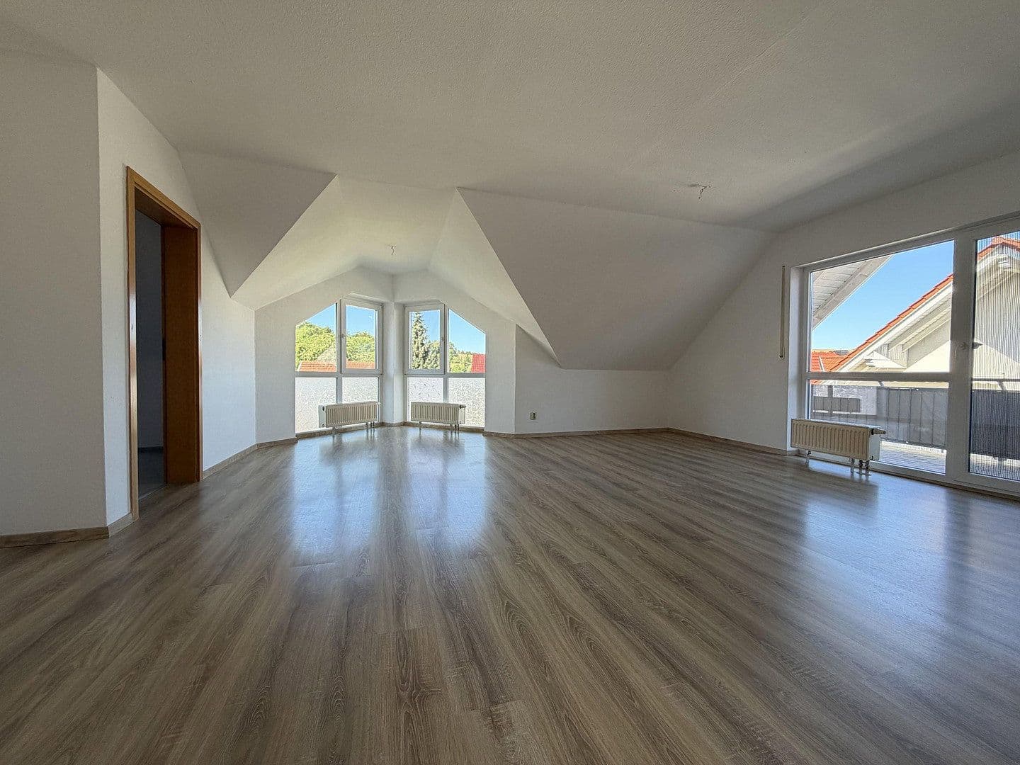 Prenájom bytu 3-izbový 70 m², Feldstr. 1c, Gerstungen, Durínsko Prenájom bytu 3-izbový 70 m², Feldstr. 1c, Gerstungen, Durínsko