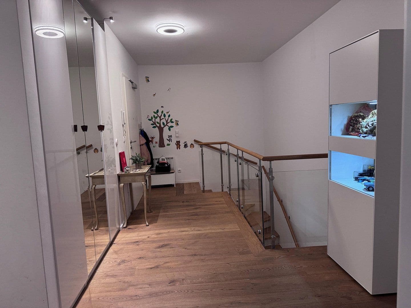 Prenájom bytu 4-izbový 136 m², Stettnerstr. 23, München, Bavorsko Prenájom bytu 4-izbový 136 m², Stettnerstr. 23, München, Bavorsko