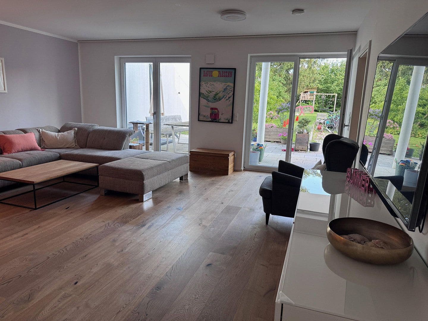 Prenájom bytu 4-izbový 136 m², Stettnerstr. 23, München, Bavorsko Prenájom bytu 4-izbový 136 m², Stettnerstr. 23, München, Bavorsko