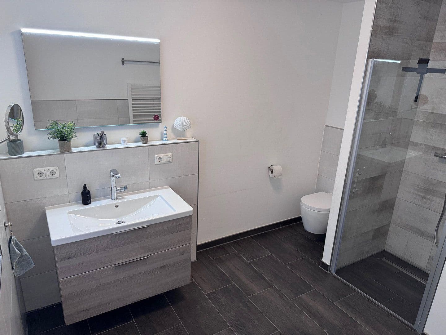Prenájom bytu 4-izbový 136 m², Stettnerstr. 23, München, Bavorsko Prenájom bytu 4-izbový 136 m², Stettnerstr. 23, München, Bavorsko