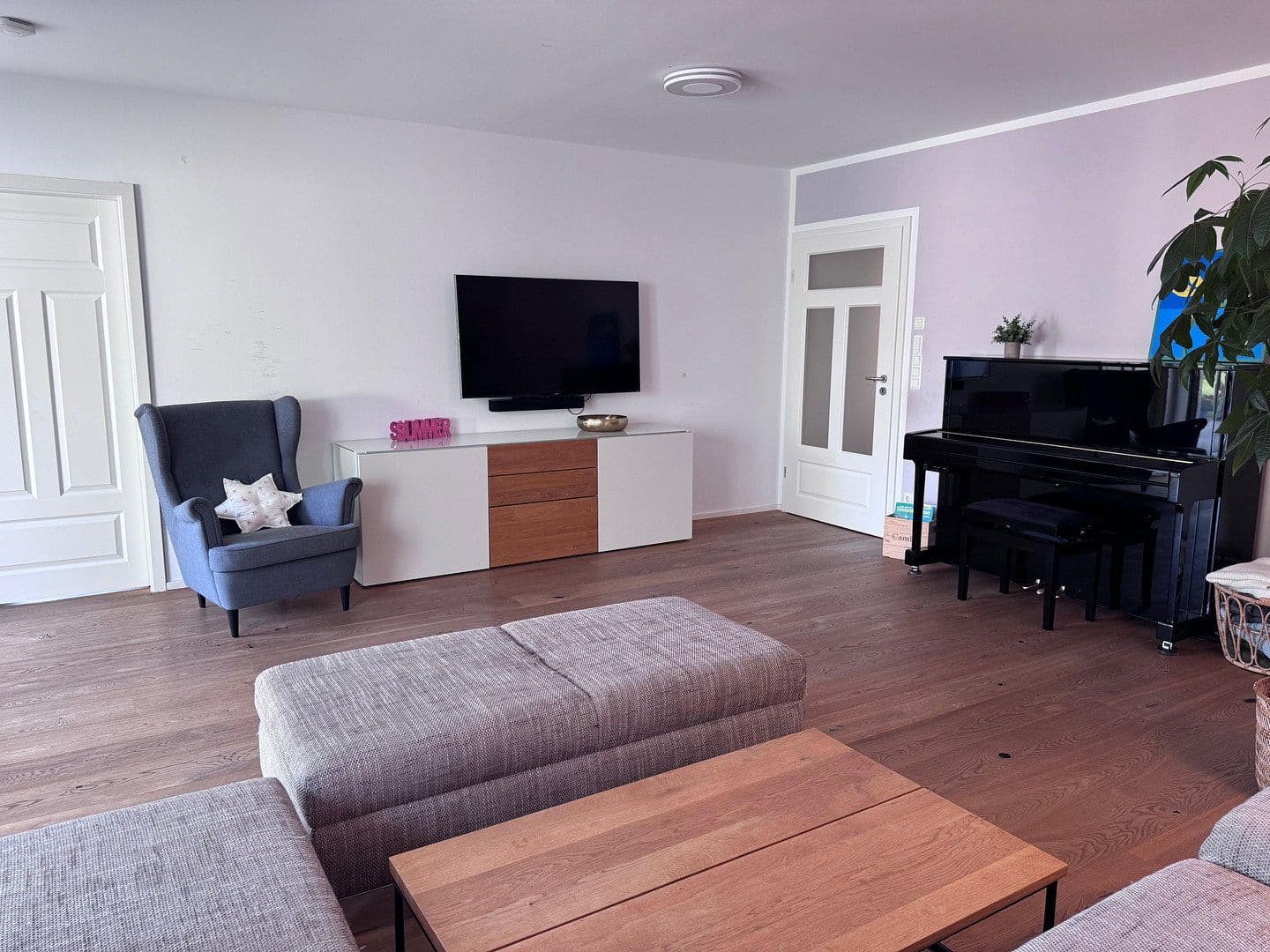 Prenájom bytu 4-izbový 136 m², Stettnerstr. 23, München, Bavorsko Prenájom bytu 4-izbový 136 m², Stettnerstr. 23, München, Bavorsko