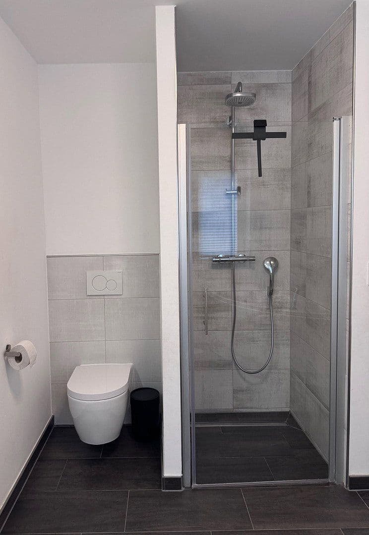 Prenájom bytu 4-izbový 136 m², Stettnerstr. 23, München, Bavorsko Prenájom bytu 4-izbový 136 m², Stettnerstr. 23, München, Bavorsko