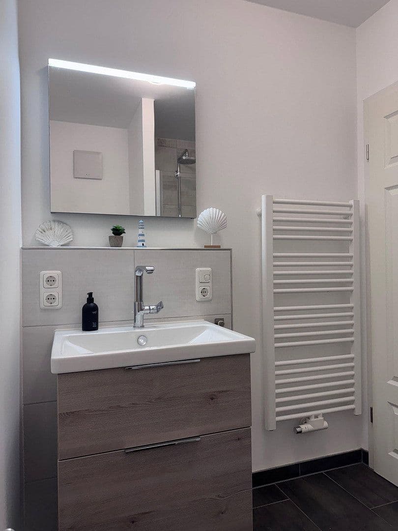 Prenájom bytu 4-izbový 136 m², Stettnerstr. 23, München, Bavorsko Prenájom bytu 4-izbový 136 m², Stettnerstr. 23, München, Bavorsko