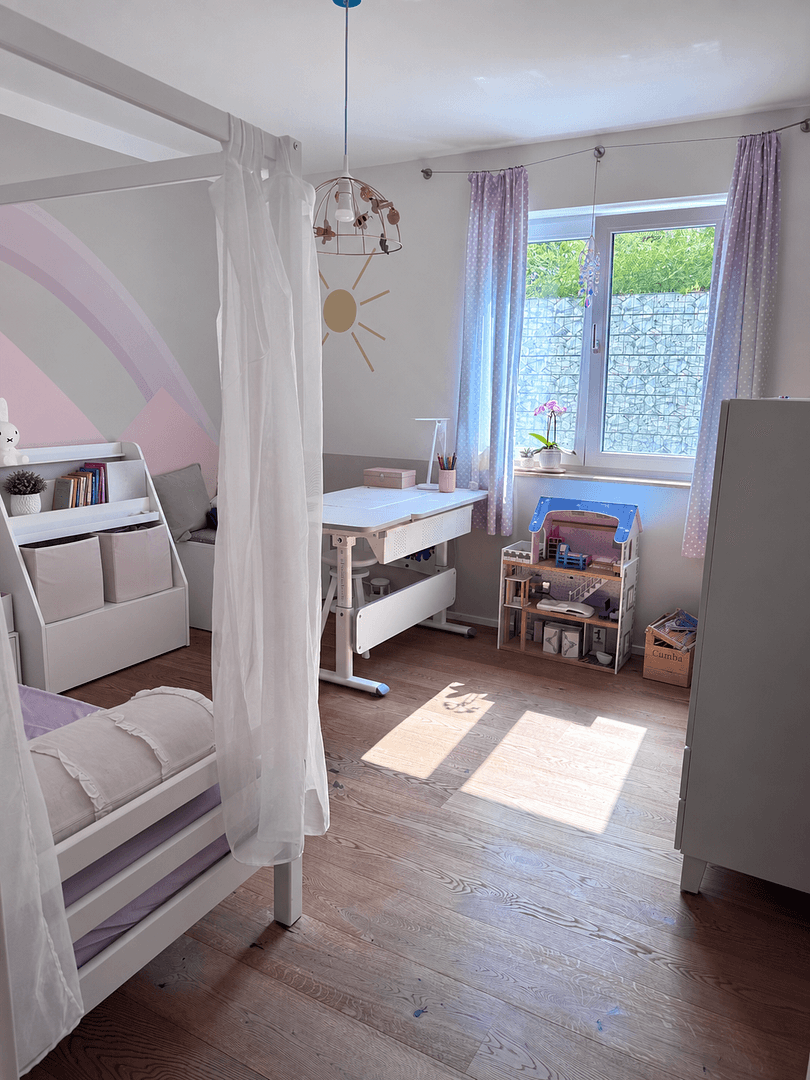 Prenájom bytu 4-izbový 136 m², Stettnerstr. 23, München, Bavorsko Prenájom bytu 4-izbový 136 m², Stettnerstr. 23, München, Bavorsko