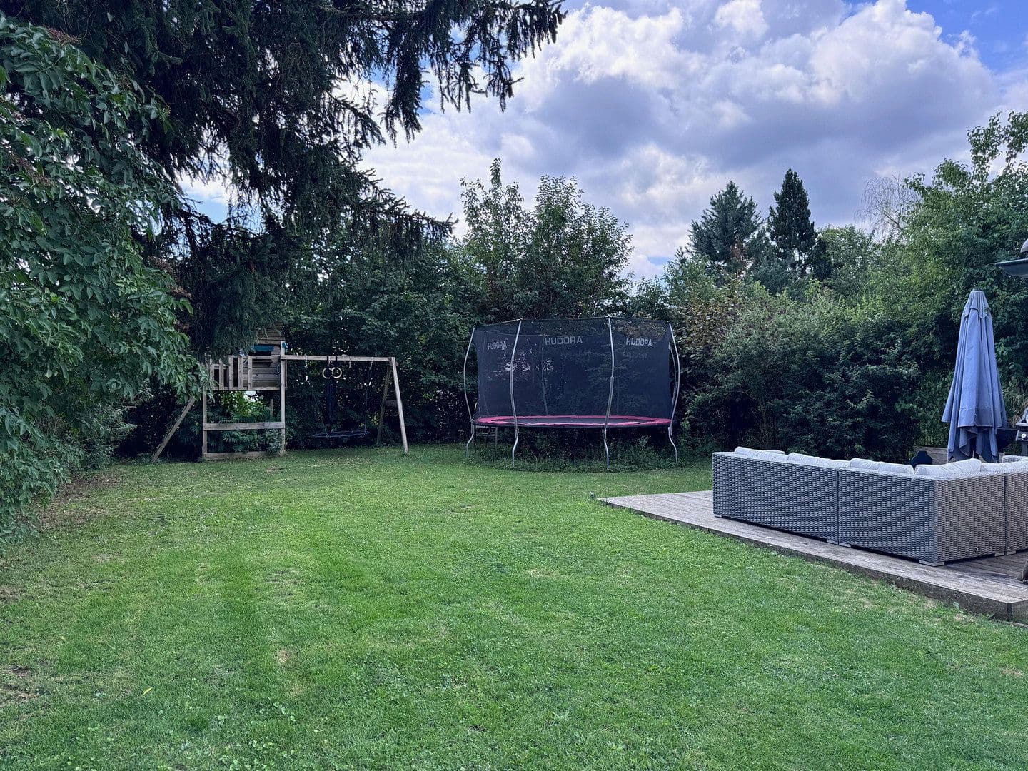 Prenájom bytu 4-izbový 136 m², Stettnerstr. 23, München, Bavorsko Prenájom bytu 4-izbový 136 m², Stettnerstr. 23, München, Bavorsko