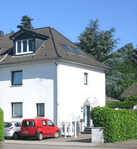 Predaj domu 374 m², pozemok 819 m², Duisburg, Severné Porýnie - Westfálsko Predaj domu 374 m², pozemok 819 m², Duisburg, Severné Porýnie - Westfálsko