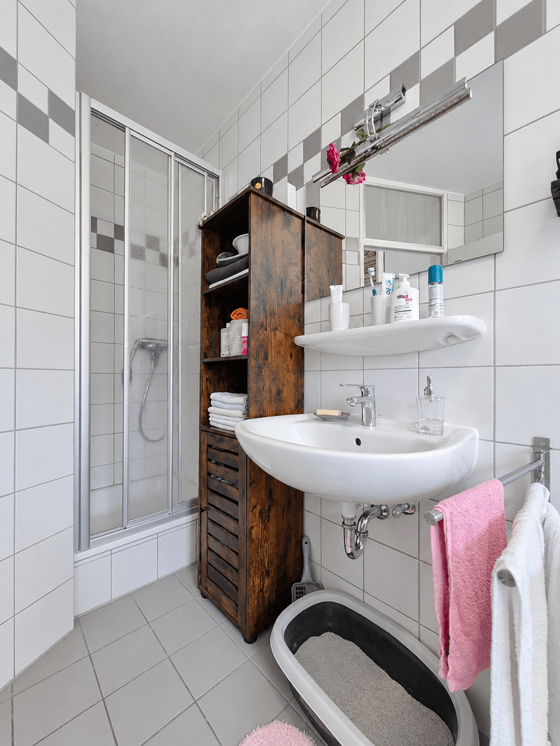 Prenájom bytu 3-izbový 85 m², Dreieich, Hesensko Prenájom bytu 3-izbový 85 m², Dreieich, Hesensko