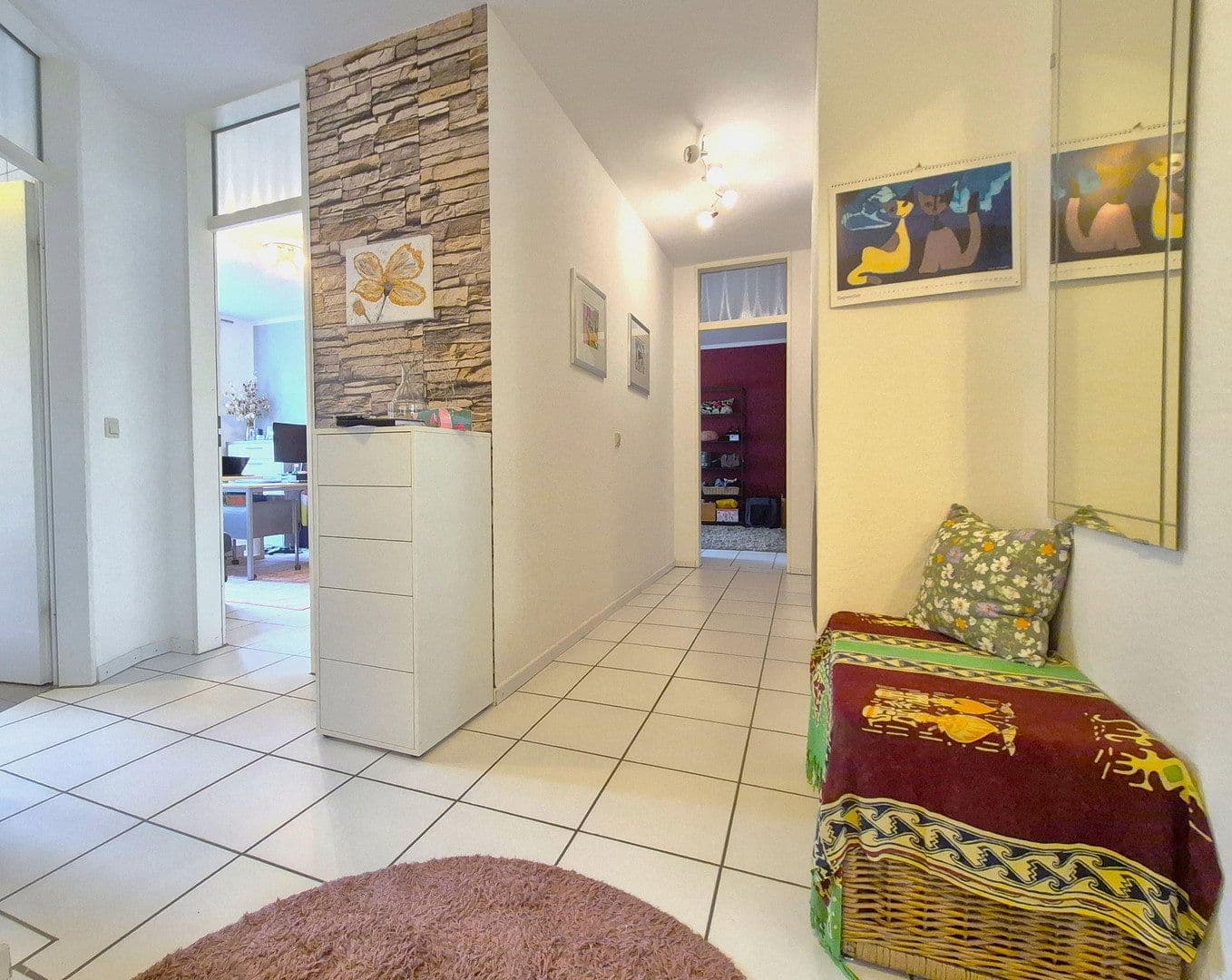 Prenájom bytu 3-izbový 85 m², Dreieich, Hesensko Prenájom bytu 3-izbový 85 m², Dreieich, Hesensko