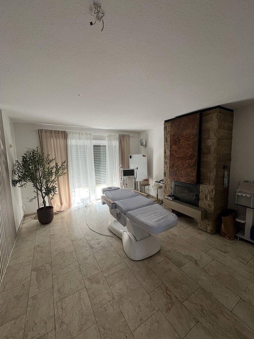 Prenájom kancelárie 30 m², Stiller Weg 52, Mannheim, Bádensko-Wurttembersko Prenájom kancelárie 30 m², Stiller Weg 52, Mannheim, Bádensko-Wurttembersko