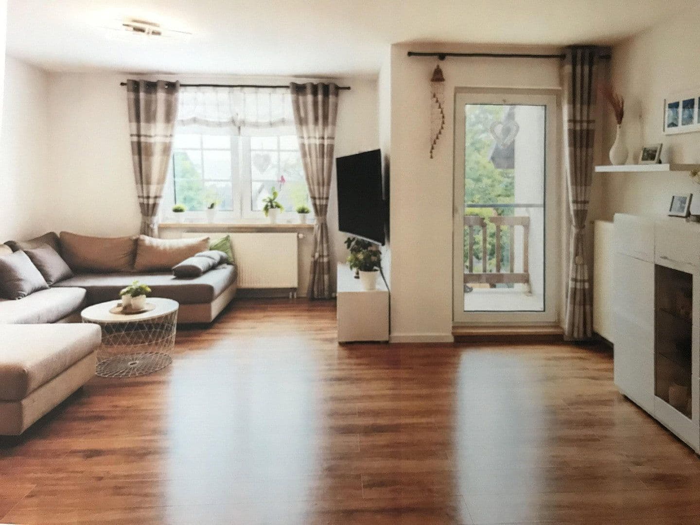 Predaj domu 120 m², pozemok 235 m², Lauter-Bernsbach, Sasko Predaj domu 120 m², pozemok 235 m², Lauter-Bernsbach, Sasko