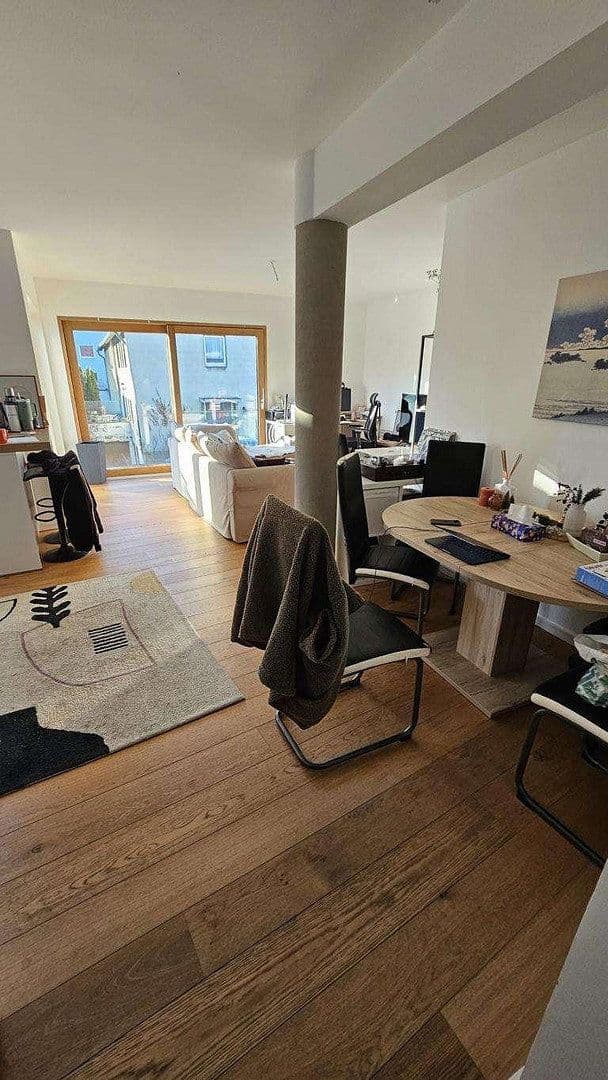 Prenájom bytu 3-izbový 94 m², Weidenpescherstr. 36,, Köln, Severné Porýnie - Westfálsko Prenájom bytu 3-izbový 94 m², Weidenpescherstr. 36,, Köln, Severné Porýnie - Westfálsko