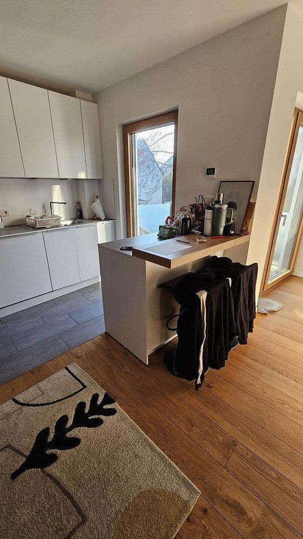 Prenájom bytu 3-izbový 94 m², Weidenpescherstr. 36,, Köln, Severné Porýnie - Westfálsko Prenájom bytu 3-izbový 94 m², Weidenpescherstr. 36,, Köln, Severné Porýnie - Westfálsko