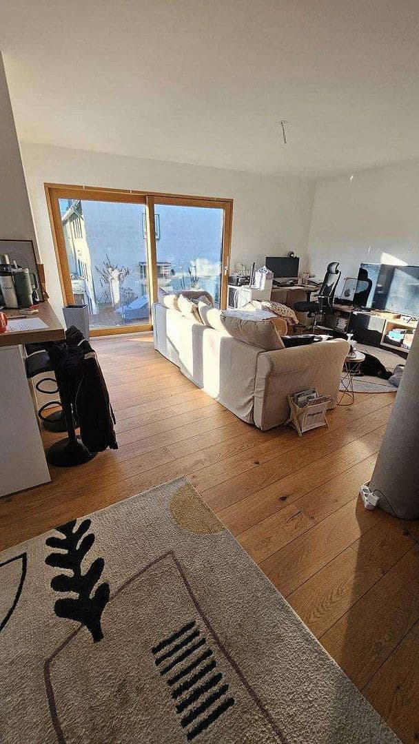 Prenájom bytu 3-izbový 94 m², Weidenpescherstr. 36,, Köln, Severné Porýnie - Westfálsko Prenájom bytu 3-izbový 94 m², Weidenpescherstr. 36,, Köln, Severné Porýnie - Westfálsko