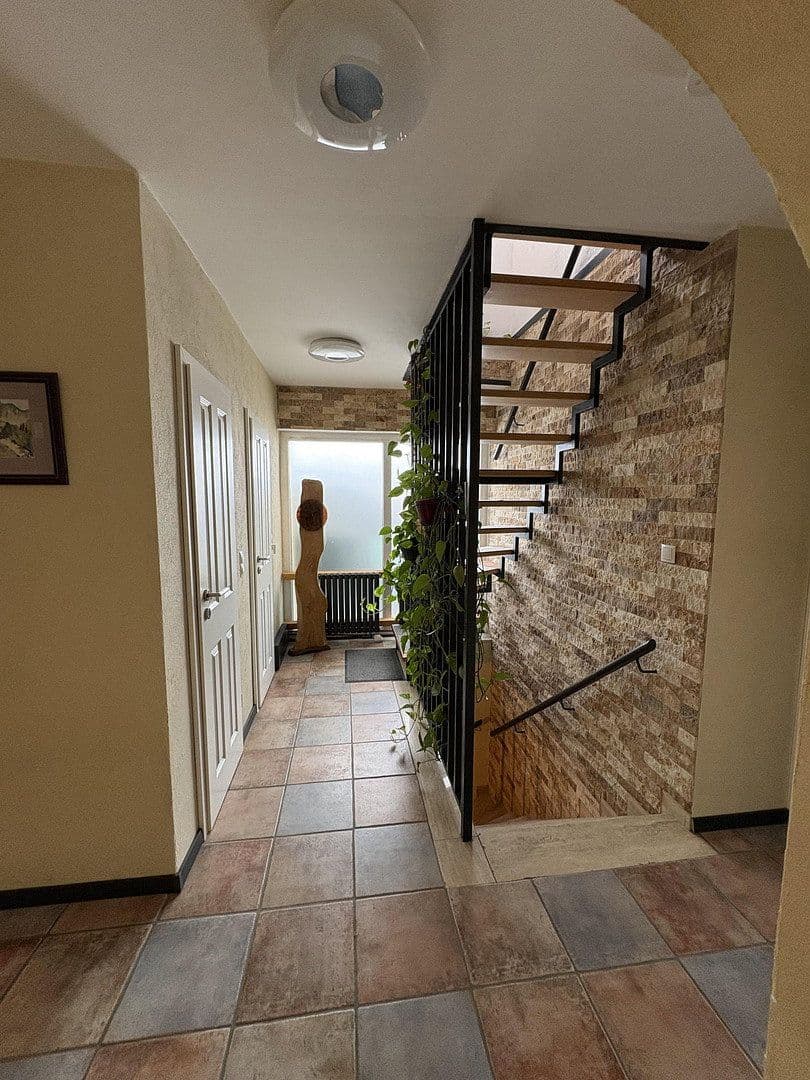 Predaj domu 140 m², pozemok 275 m², Bobenheim am Berg, Porýnie-Falcko Predaj domu 140 m², pozemok 275 m², Bobenheim am Berg, Porýnie-Falcko