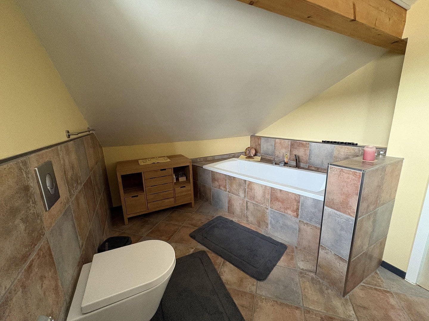 Predaj domu 140 m², pozemok 275 m², Bobenheim am Berg, Porýnie-Falcko Predaj domu 140 m², pozemok 275 m², Bobenheim am Berg, Porýnie-Falcko