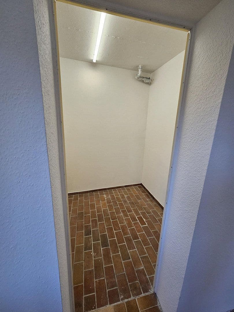 Prenájom bytu 2-izbový 66 m², Salach, Bádensko-Wurttembersko Prenájom bytu 2-izbový 66 m², Salach, Bádensko-Wurttembersko
