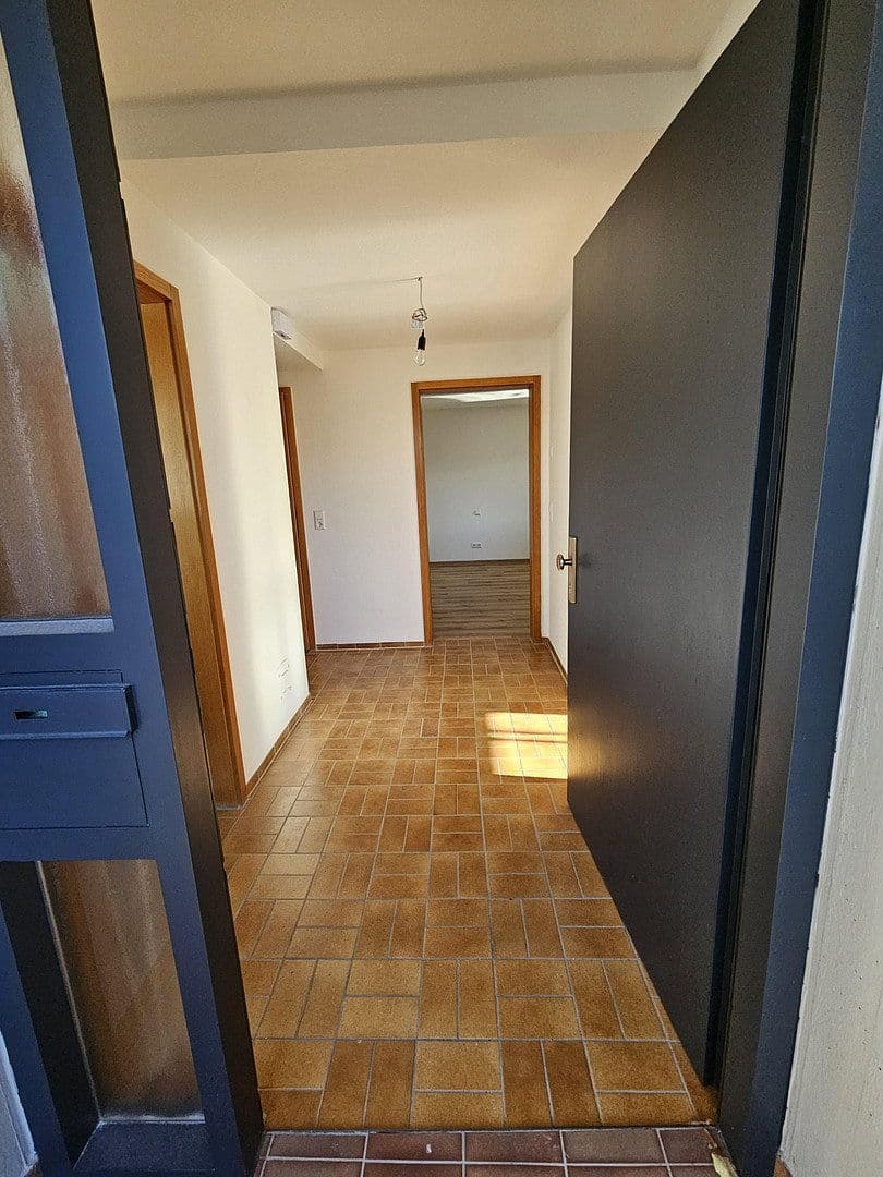 Prenájom bytu 2-izbový 66 m², Salach, Bádensko-Wurttembersko Prenájom bytu 2-izbový 66 m², Salach, Bádensko-Wurttembersko