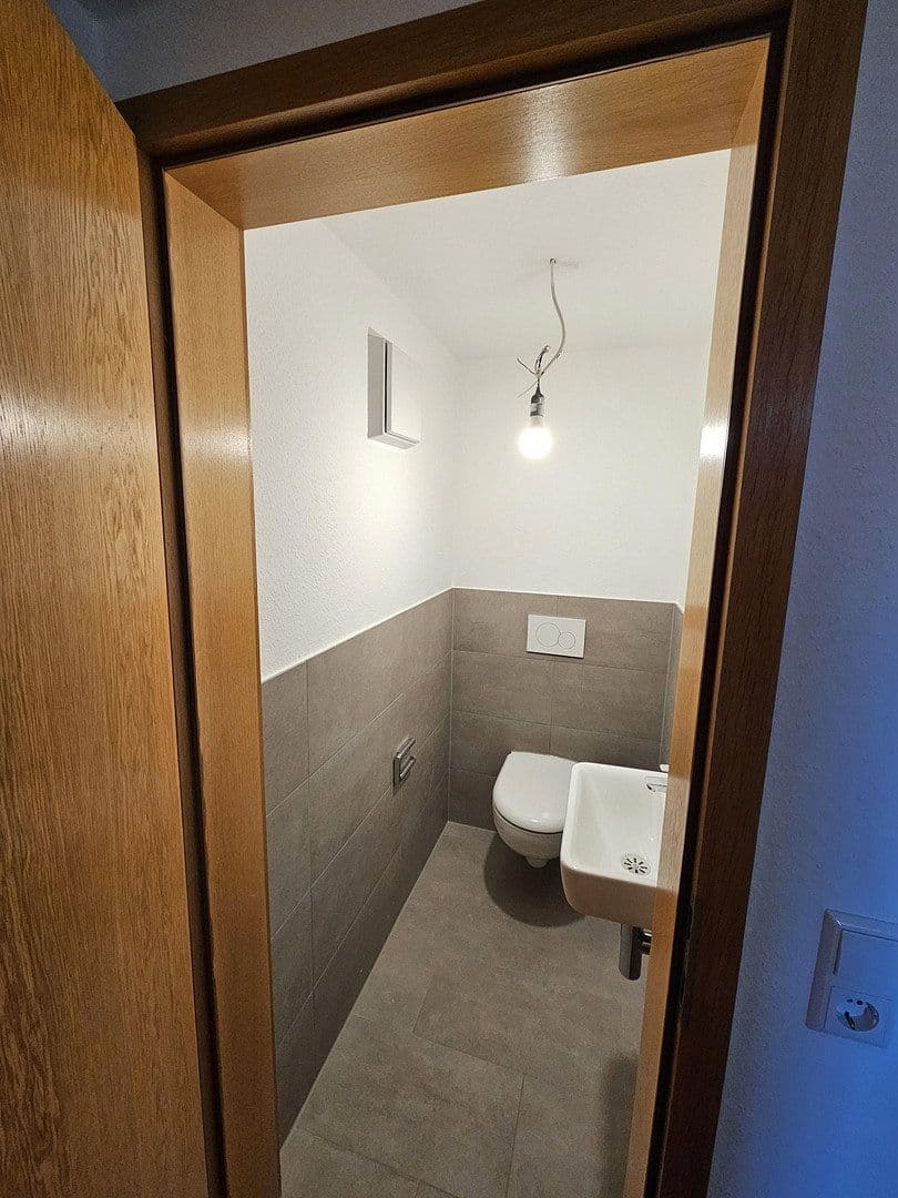 Prenájom bytu 2-izbový 66 m², Salach, Bádensko-Wurttembersko Prenájom bytu 2-izbový 66 m², Salach, Bádensko-Wurttembersko