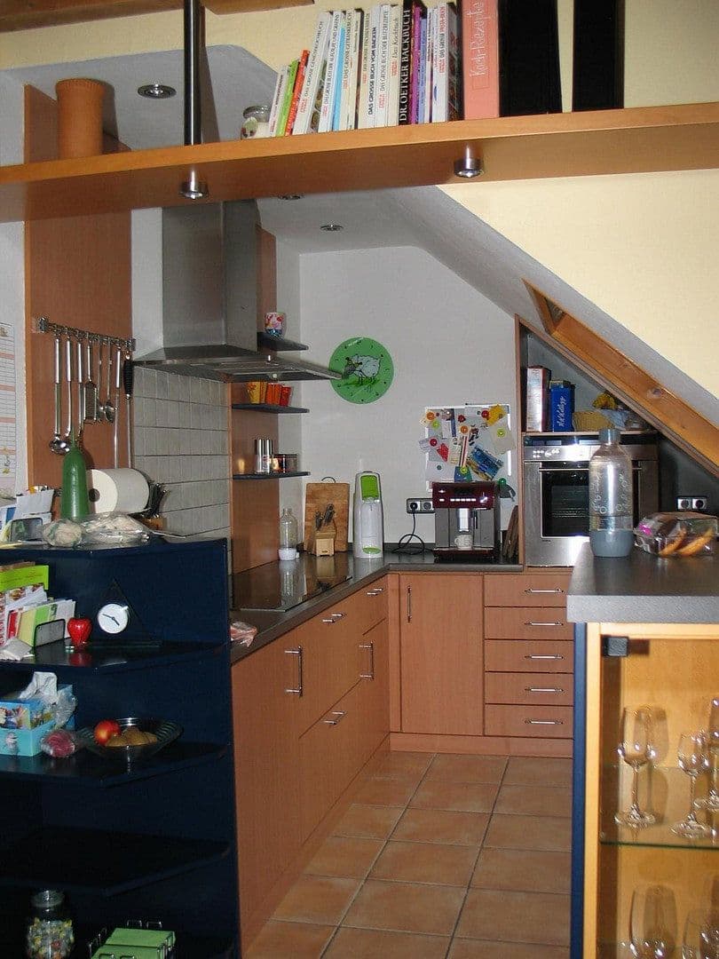 Prenájom bytu 4-izbový 120 m², Nettetal, Severné Porýnie - Westfálsko Prenájom bytu 4-izbový 120 m², Nettetal, Severné Porýnie - Westfálsko