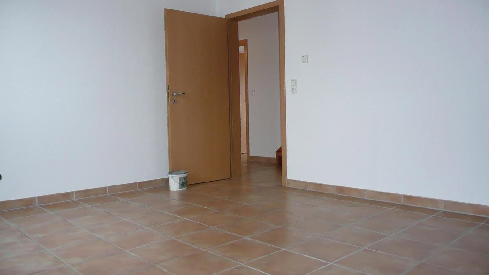 Prenájom bytu 4-izbový 120 m², Nettetal, Severné Porýnie - Westfálsko Prenájom bytu 4-izbový 120 m², Nettetal, Severné Porýnie - Westfálsko