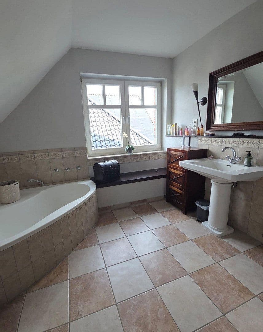 Predaj domu 136 m², pozemok 459 m², Laer, Severné Porýnie - Westfálsko Predaj domu 136 m², pozemok 459 m², Laer, Severné Porýnie - Westfálsko