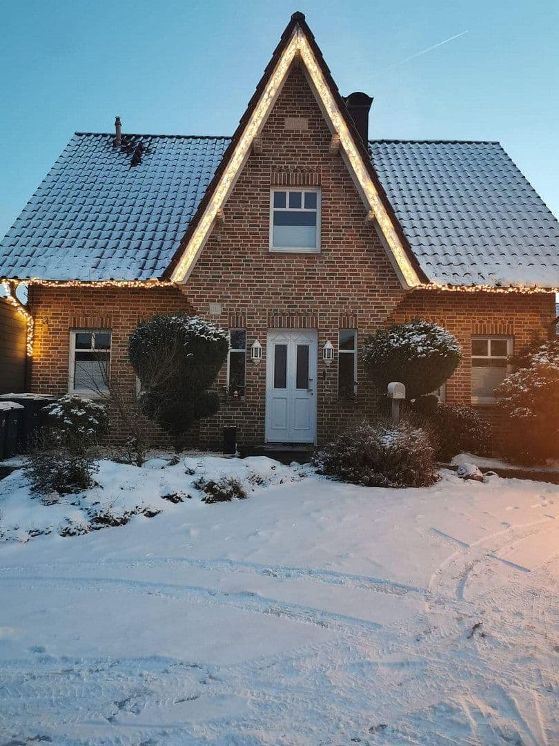 Predaj domu 136 m², pozemok 459 m², Laer, Severné Porýnie - Westfálsko Predaj domu 136 m², pozemok 459 m², Laer, Severné Porýnie - Westfálsko