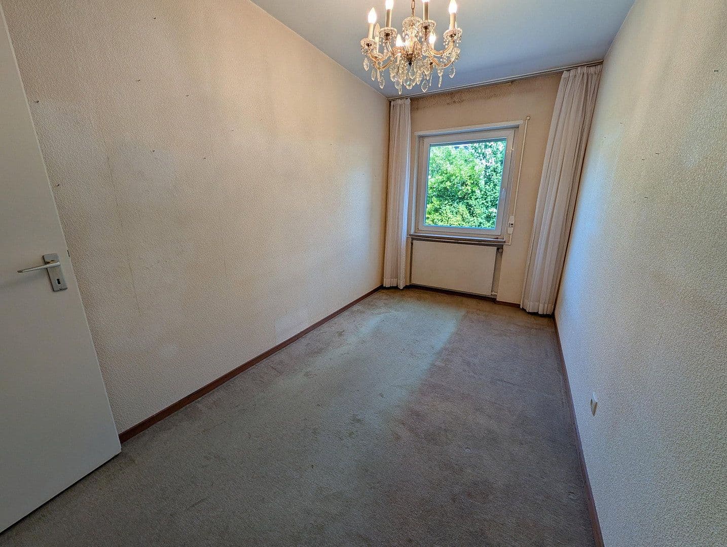 Predaj domu 210 m², pozemok 780 m², Limburgerhof, Porýnie-Falcko Predaj domu 210 m², pozemok 780 m², Limburgerhof, Porýnie-Falcko