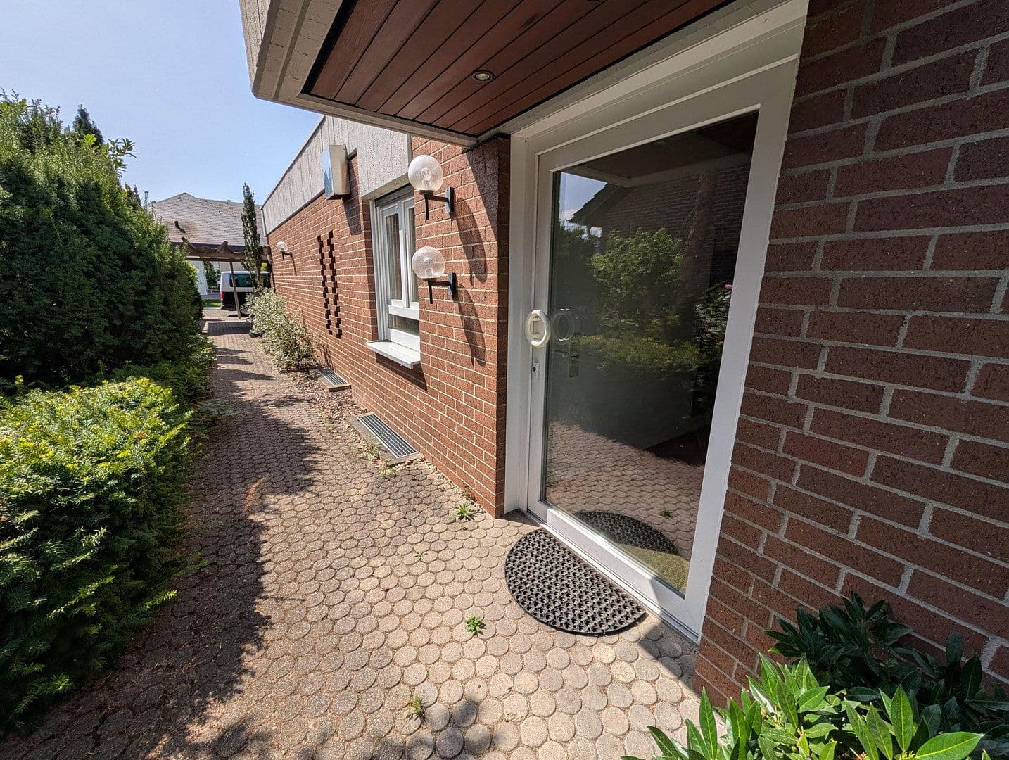 Predaj domu 210 m², pozemok 780 m², Limburgerhof, Porýnie-Falcko Predaj domu 210 m², pozemok 780 m², Limburgerhof, Porýnie-Falcko
