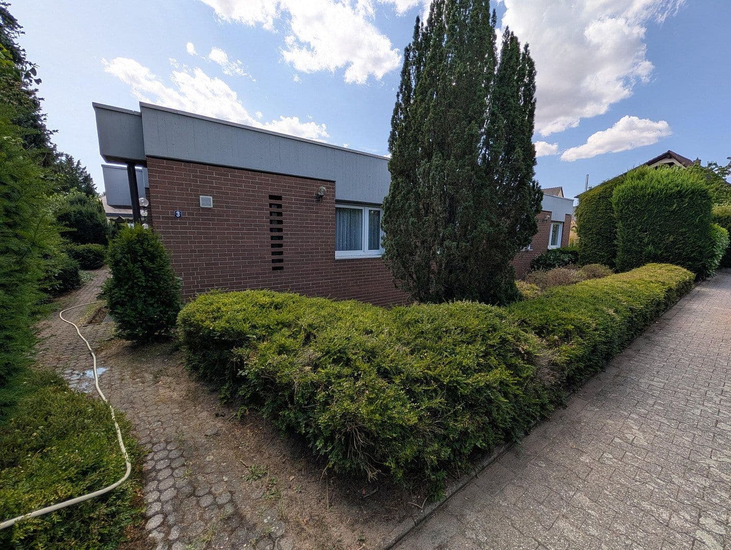Predaj domu 210 m², pozemok 780 m², Limburgerhof, Porýnie-Falcko Predaj domu 210 m², pozemok 780 m², Limburgerhof, Porýnie-Falcko