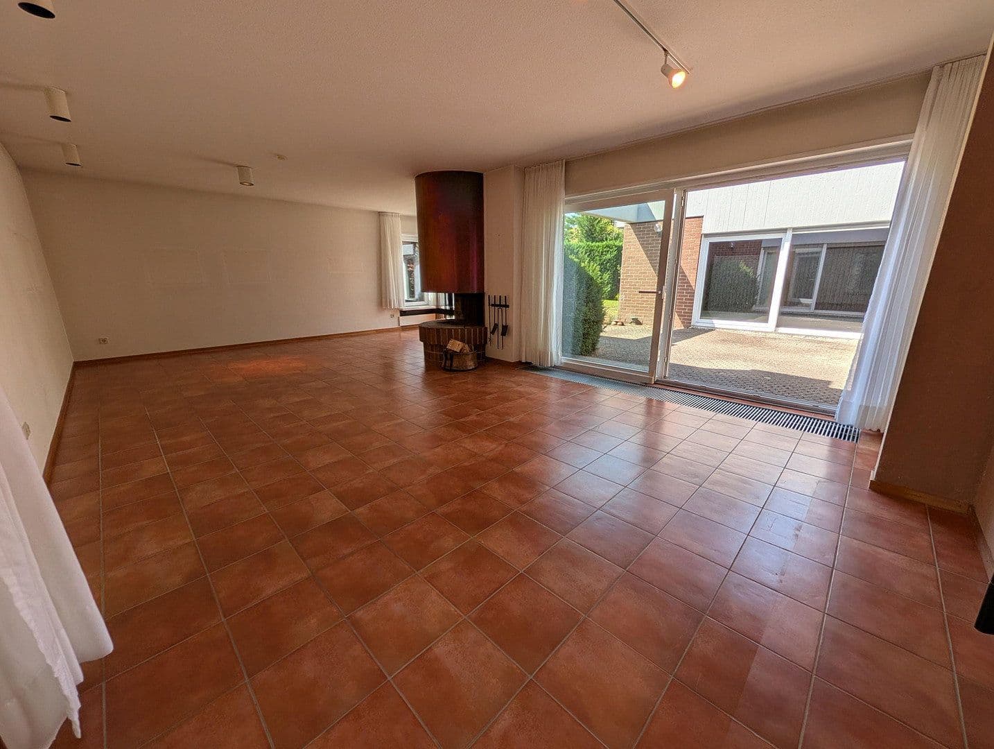 Predaj domu 210 m², pozemok 780 m², Limburgerhof, Porýnie-Falcko Predaj domu 210 m², pozemok 780 m², Limburgerhof, Porýnie-Falcko