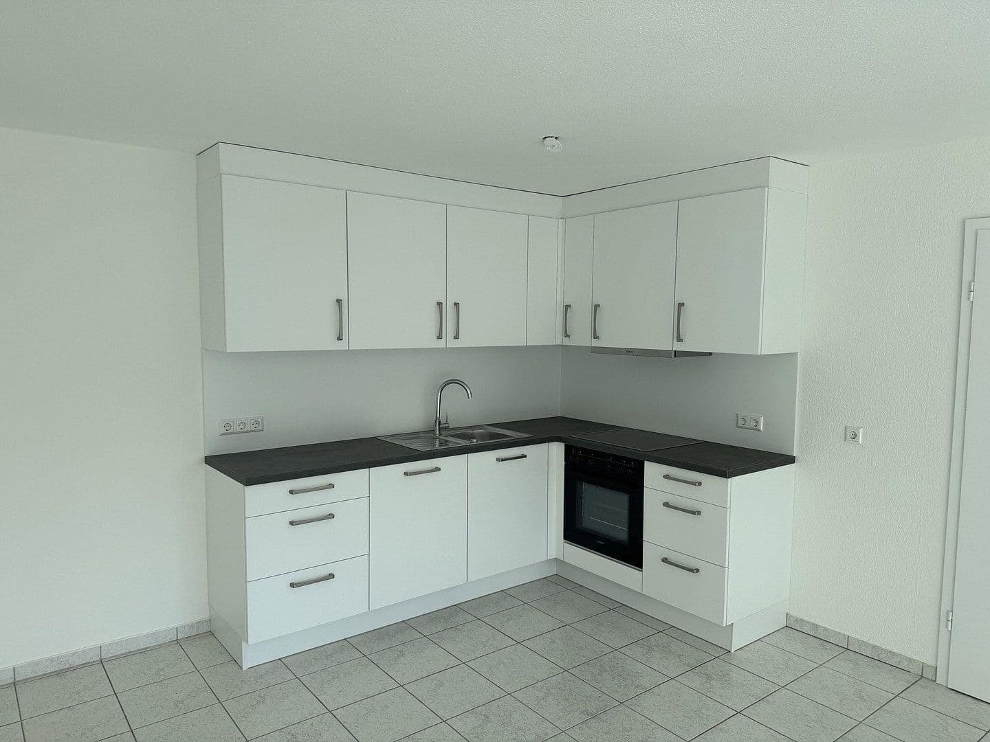 Prenájom bytu 3-izbový 88 m², Laufenburg (Baden), Bádensko-Wurttembersko Prenájom bytu 3-izbový 88 m², Laufenburg (Baden), Bádensko-Wurttembersko