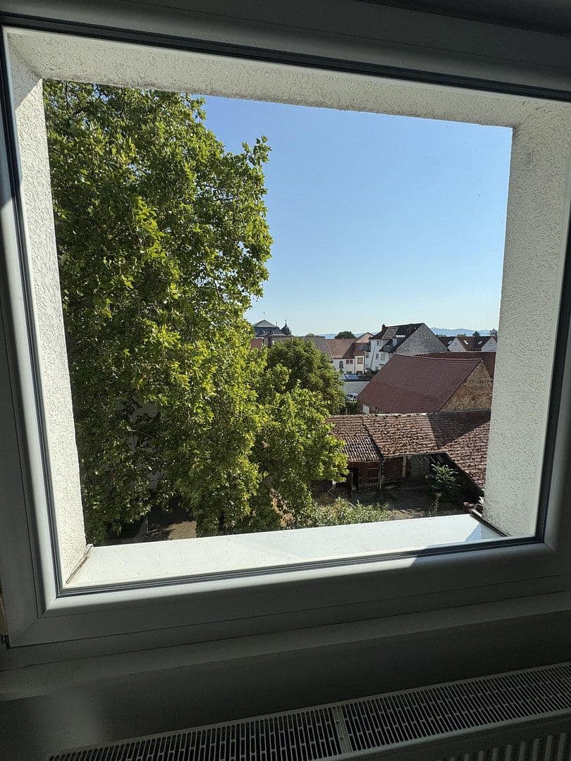 Prenájom bytu 3-izbový 80 m², Ilvesheim, Bádensko-Wurttembersko Prenájom bytu 3-izbový 80 m², Ilvesheim, Bádensko-Wurttembersko