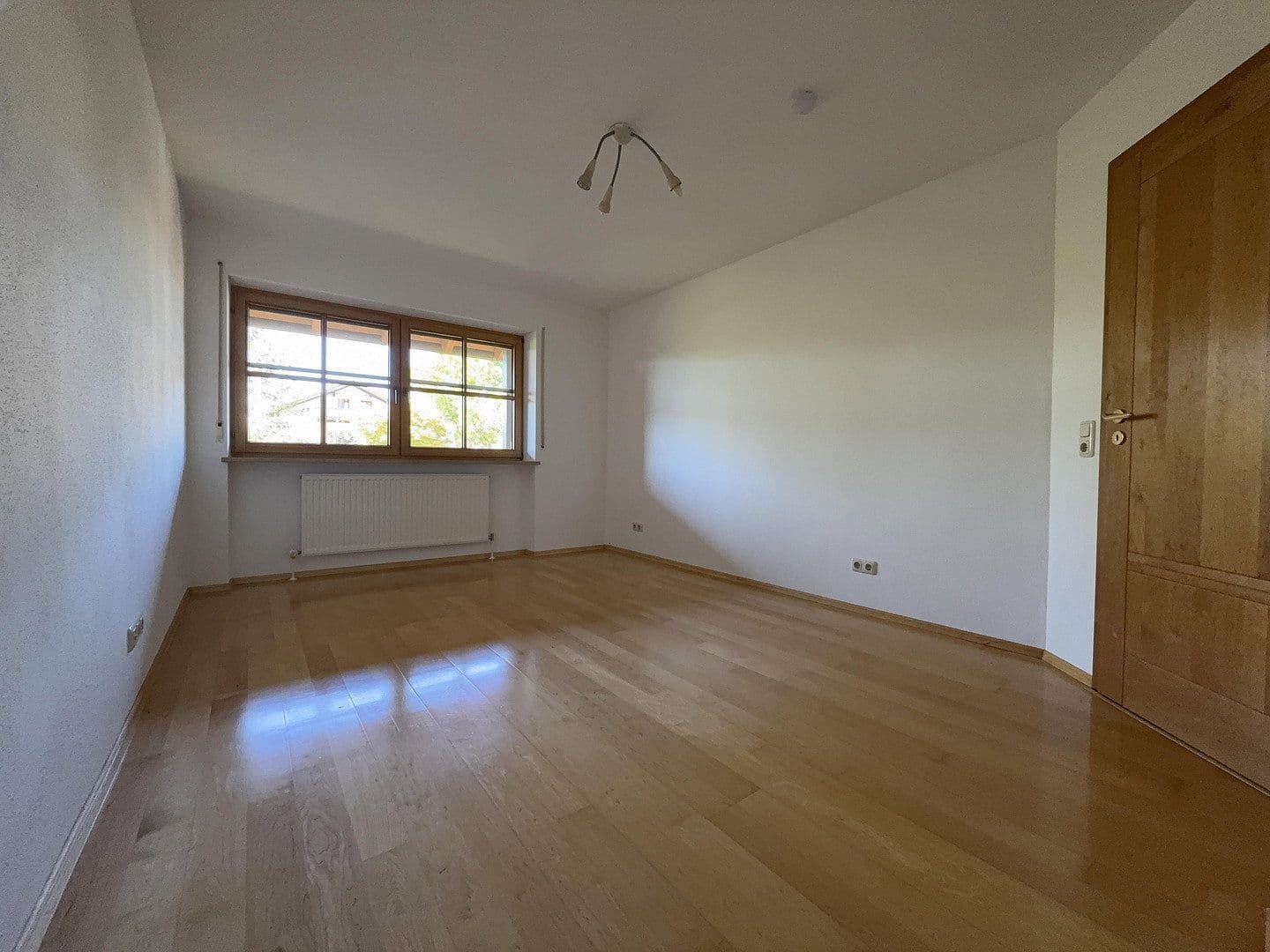 Predaj domu 160 m², pozemok 300 m², Iffeldorf, Bavorsko Predaj domu 160 m², pozemok 300 m², Iffeldorf, Bavorsko