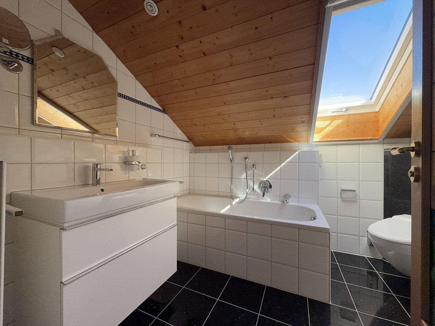 Predaj domu 160 m², pozemok 300 m², Iffeldorf, Bavorsko Predaj domu 160 m², pozemok 300 m², Iffeldorf, Bavorsko