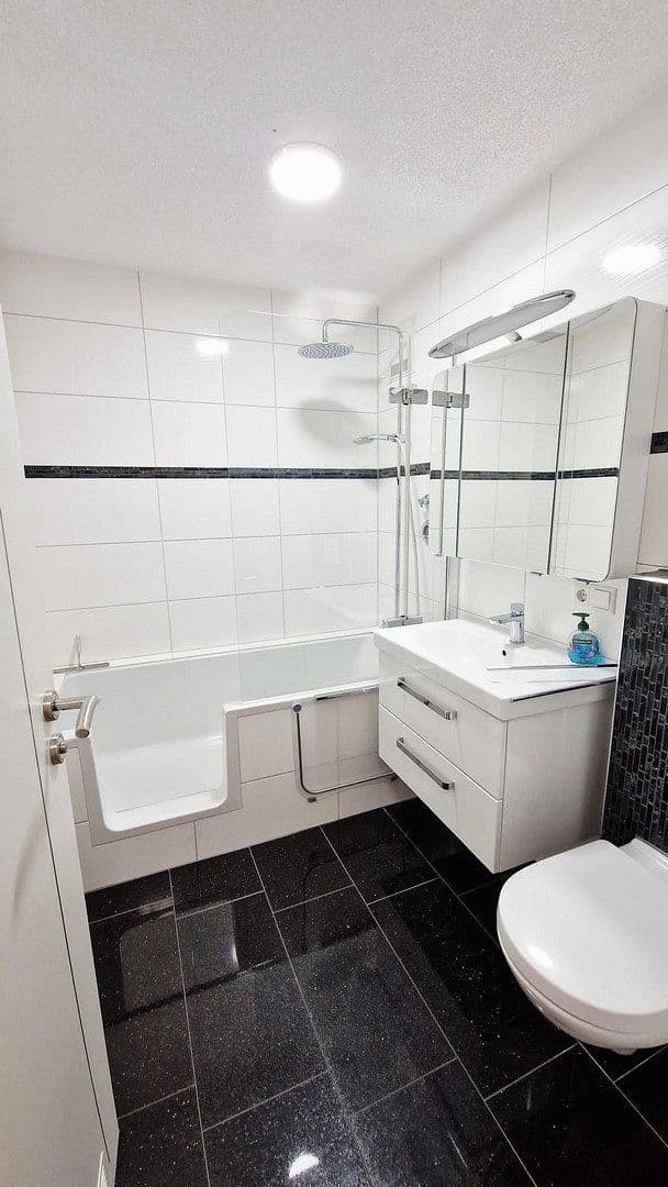 Predaj bytu 2-izbový 58 m², Keltenweg 3a, Baden-Baden, Bádensko-Wurttembersko Predaj bytu 2-izbový 58 m², Keltenweg 3a, Baden-Baden, Bádensko-Wurttembersko