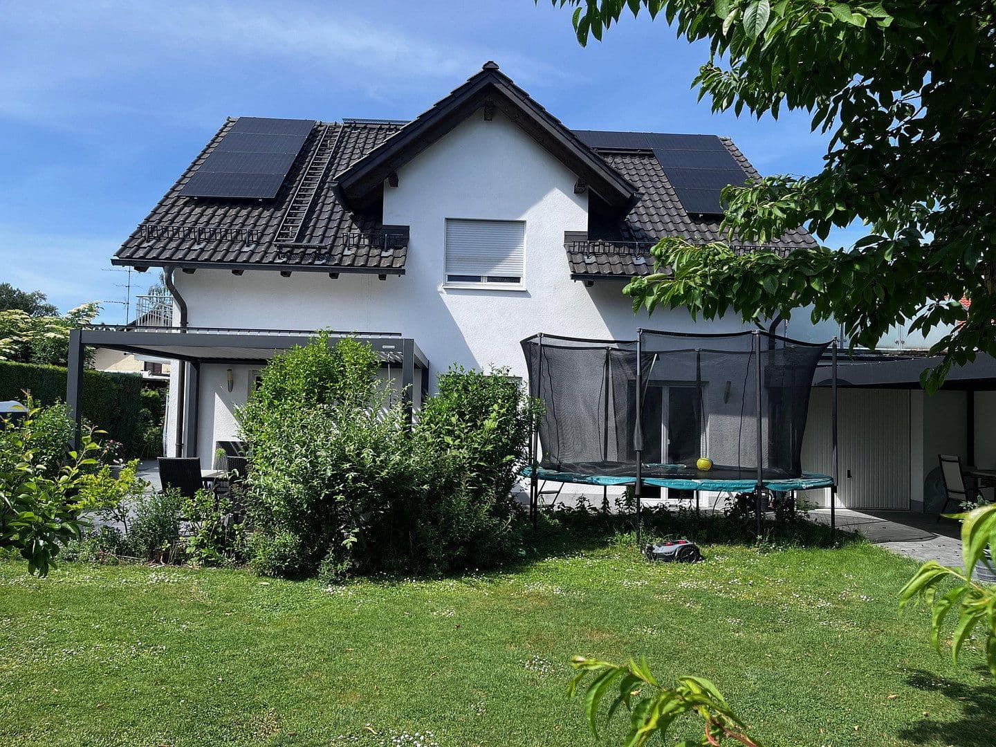 Predaj domu 215 m², pozemok 657 m², Puchheim, Bavorsko Predaj domu 215 m², pozemok 657 m², Puchheim, Bavorsko