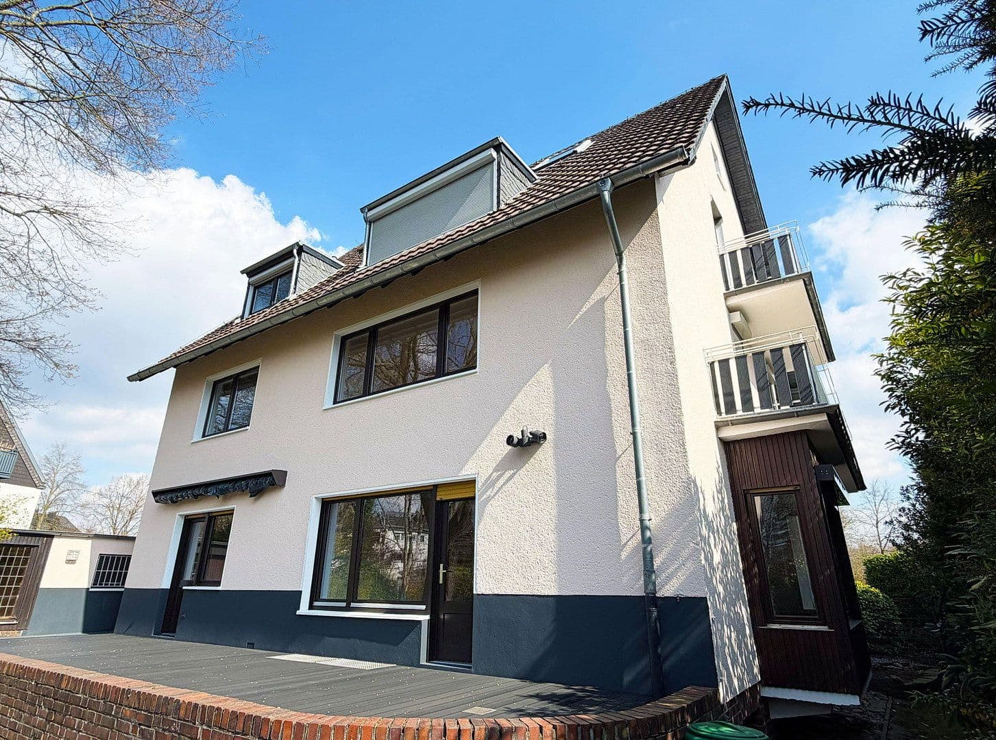 Predaj domu 306 m², pozemok 673 m², Penningsfelder Weg 89, Köln, Severné Porýnie - Westfálsko Predaj domu 306 m², pozemok 673 m², Penningsfelder Weg 89, Köln, Severné Porýnie - Westfálsko